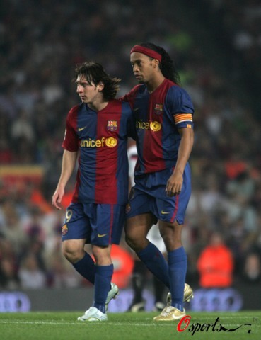 还通过一记 还通过一记