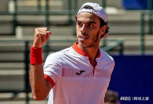 硬生生拨向 硬生生拨向